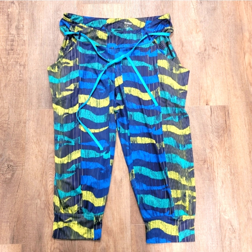 Reebok Play Joggers Athletic Pants Crop Length Blue Green Geometric Size Large